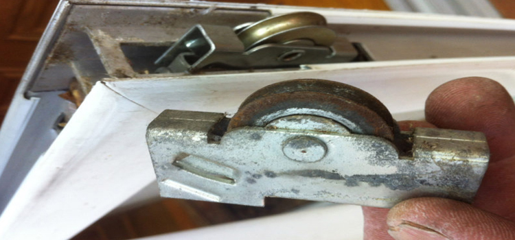screen door roller repair in Truckee